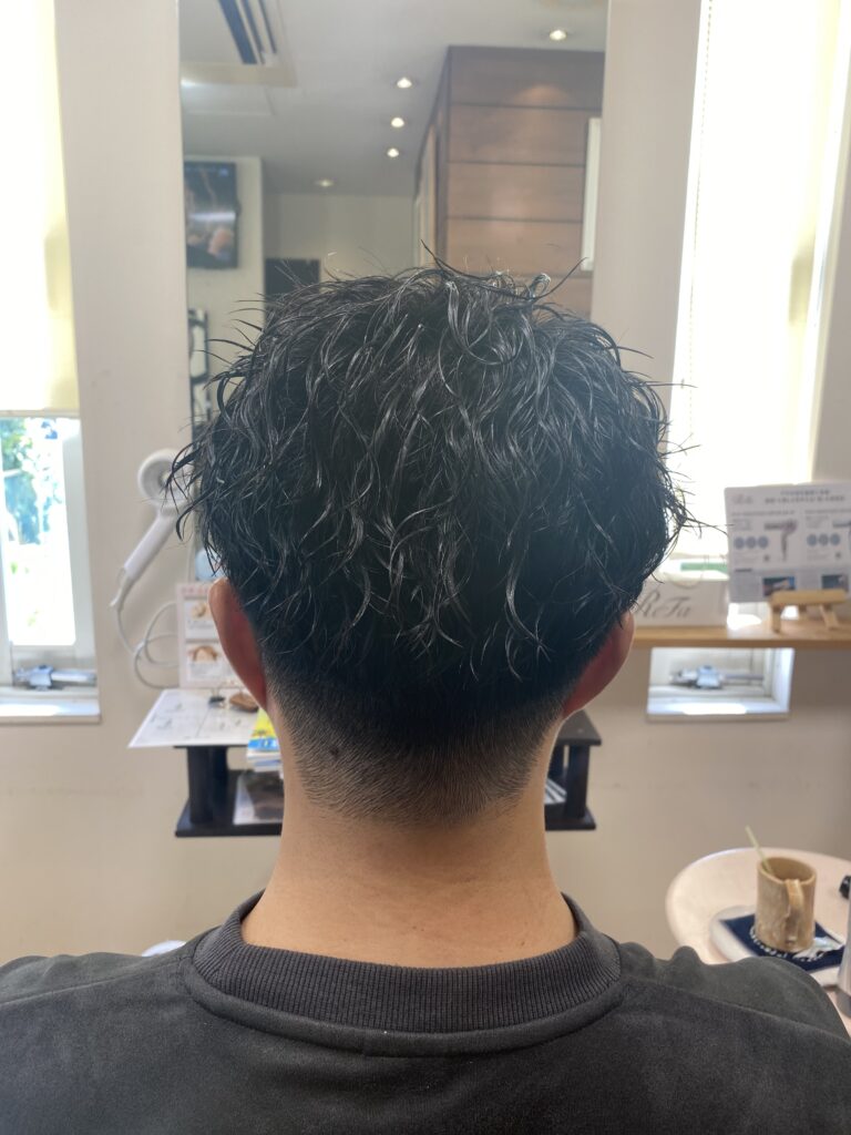 強めのツイストスパイラルパーマ